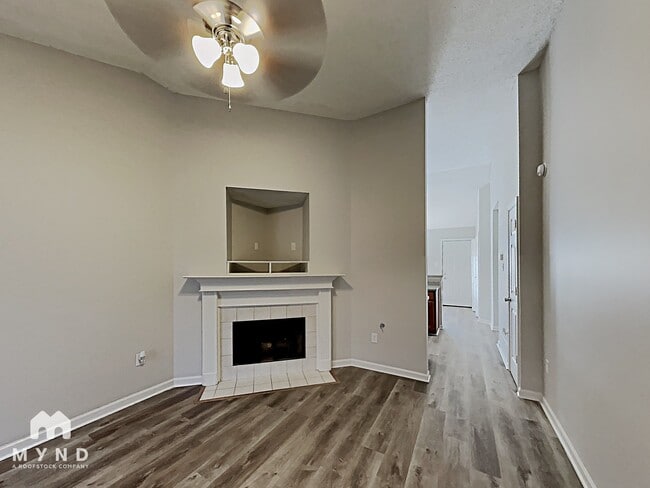 Photo - 5612 Kaitlyn Dr W