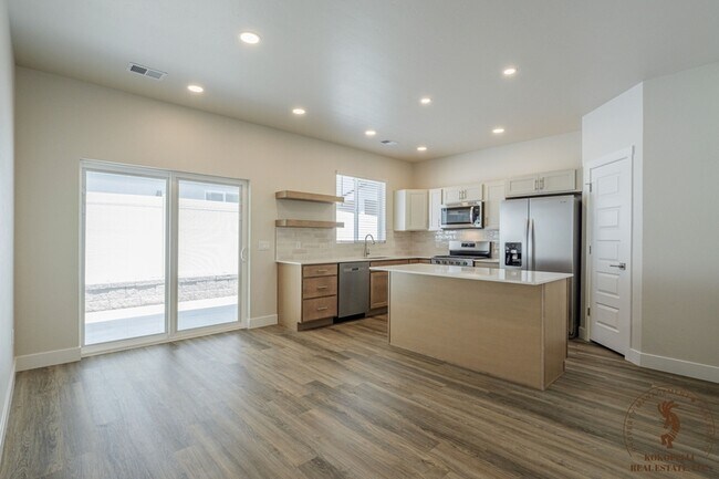 Photo - 2454 Hamilton Rd