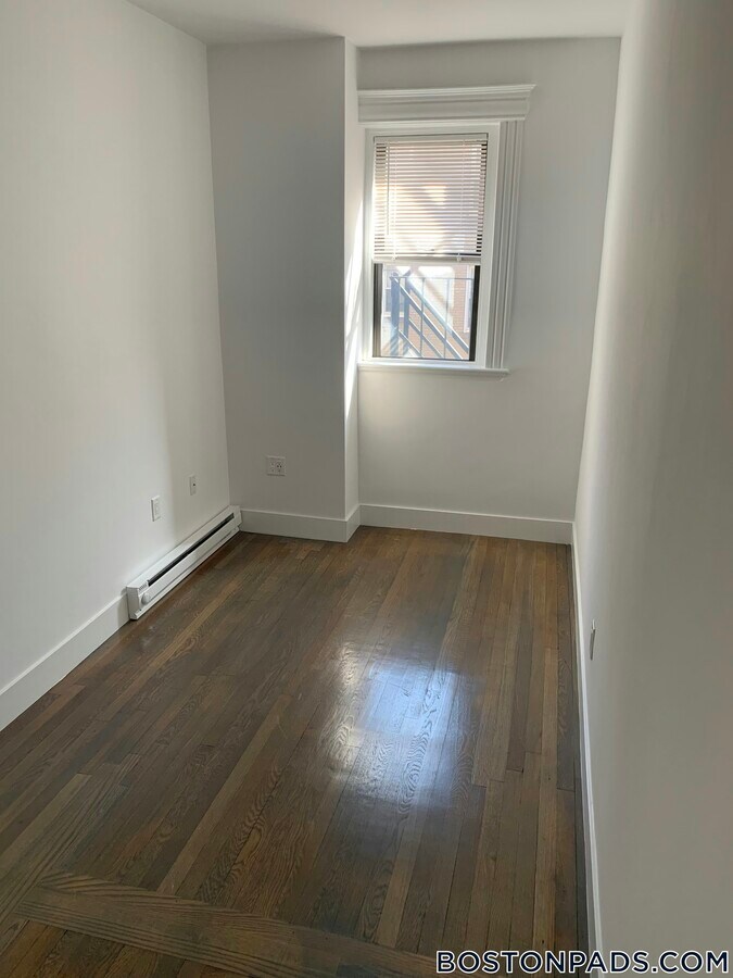 Photo - 11 Queensberry St Unit 12