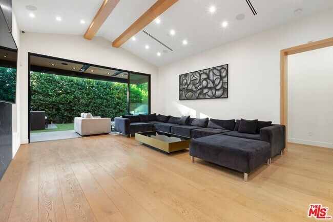 Photo - 4803 Lemona Ave