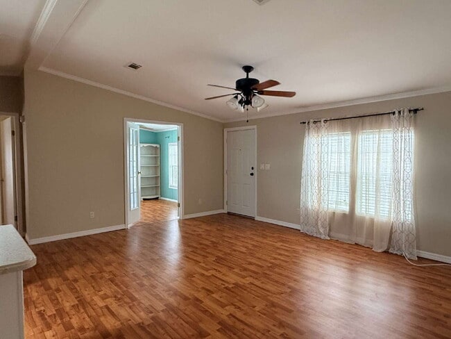 Nokomis Lake Village 3 bed/2bath