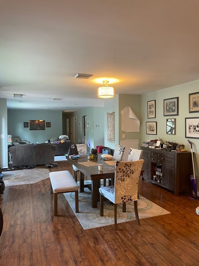 Photo - 4 Bedroom 3.5 bath Home for Rent in Hershey PA
