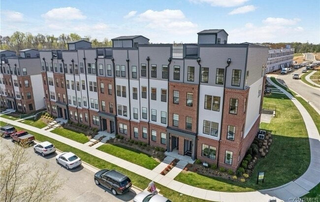 Building Photo - 13240 Garland Ln Unit Condo