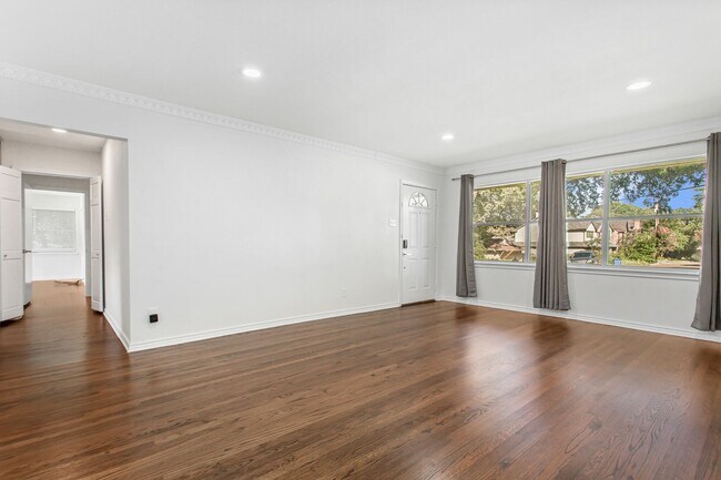 Photo - Lakewood Retreat with Stunning Blue Fair Lake Views