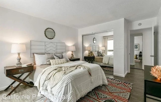 Building Photo - 77 Fairmount Ave Unit 106