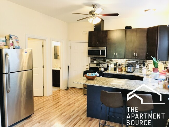 Photo - 1622 N Fairfield Ave Unit 1R