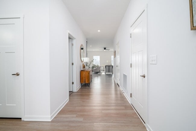 Photo - 468 Rochdale Run