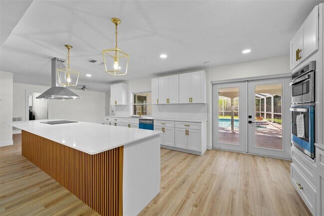 Photo - 5700 Bayou Grande Blvd NE