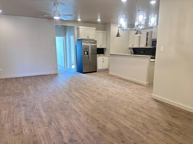 Photo - 10916 Albany Ave