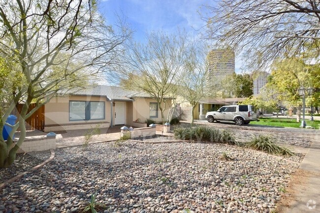 Building Photo - 317 E Catalina Dr Rental