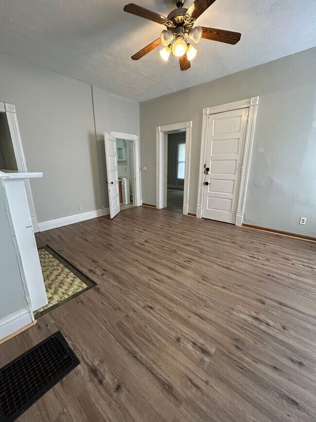 Photo - 638 N 8th St Unidad #1