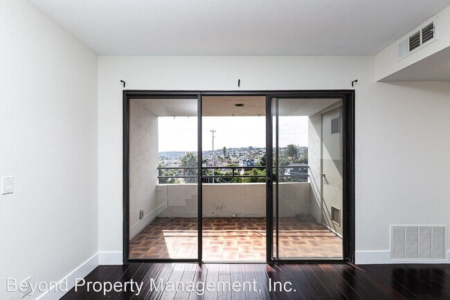 Photo - 3 br, 2 bath House - 3225 Newell St UNIT 7