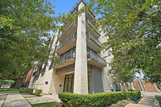 Building Photo - 4820 Caroline St Unit 403 Rental