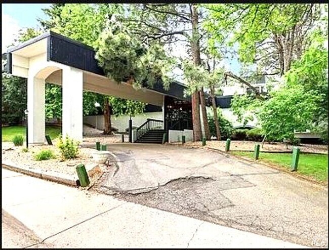 Building Photo - 2375 S Linden Ct Unit 2375 Linden Court - SL Rental