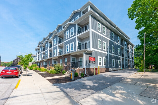 Building Photo - 120 Flats Rental