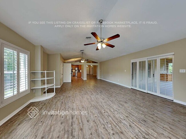 Photo - 228 Churchill Dr