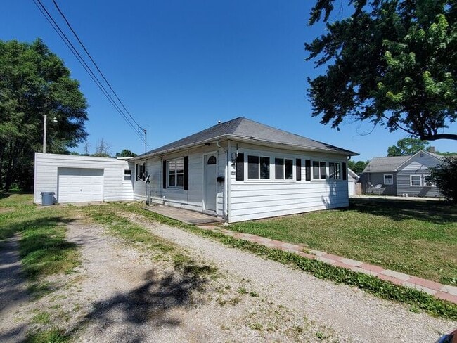 2 Bedroom House in Clinton, IN - 2 Bedroom House in Clinton, IN