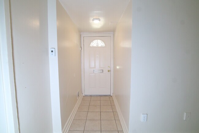 Photo - 126 Joliet St SW Unit C