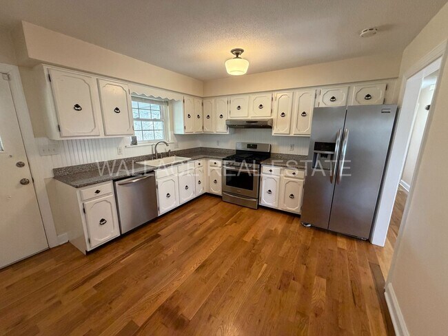 Photo - 3 BEDROOM/ 2.5 BATHROOM SOUTH KNOXVILLE HOME!!!