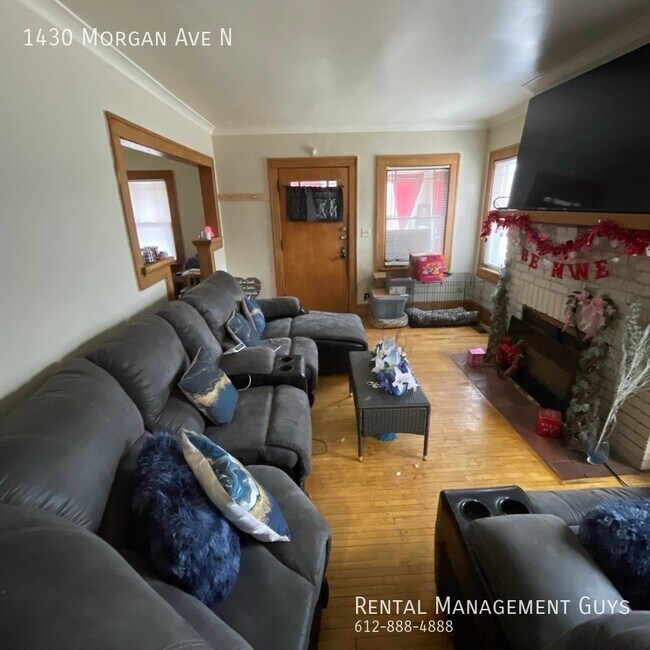 Photo - 1430 N Morgan Ave