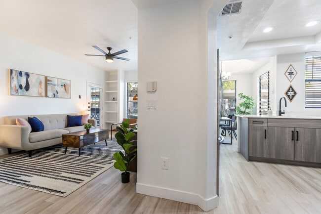 Photo - 15608 N 71st St Unidad ID1035257P