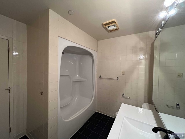 Photo - 5 Millay Ct Townhome