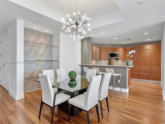 Photo - 2627 S Bayshore Dr