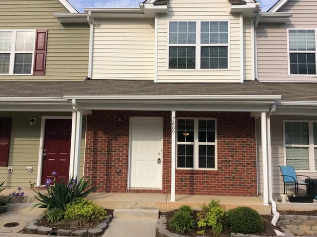 Building Photo - 2-Bedroom Townhome in North Raleigh – Available March 15th