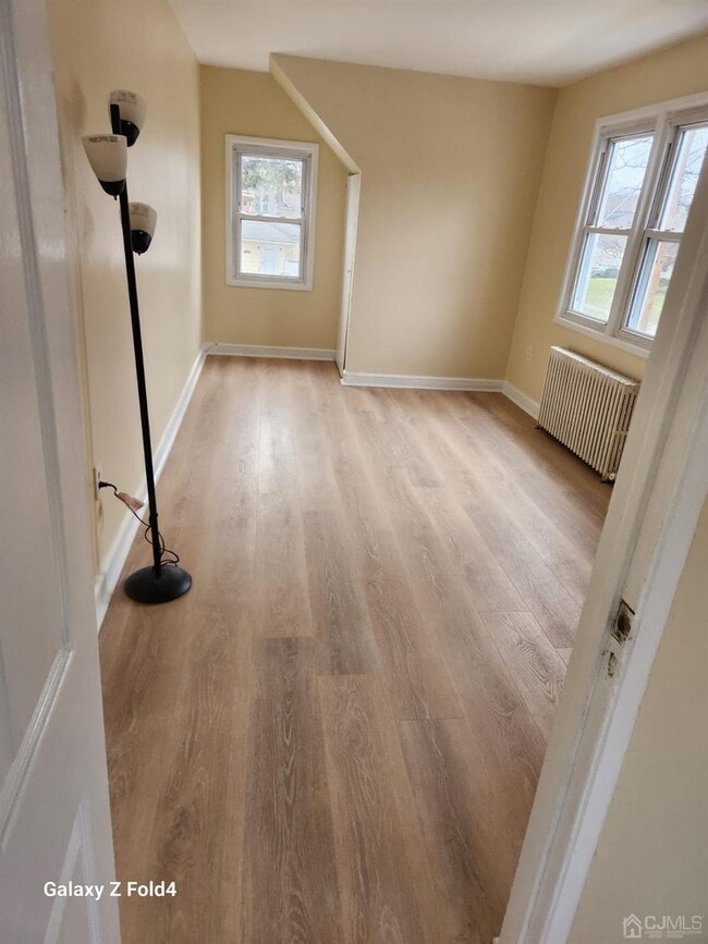 Photo - 307 2nd St