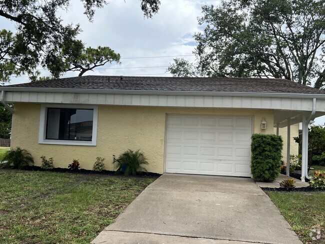 Building Photo - 442 Myrtlewood Rd Rental