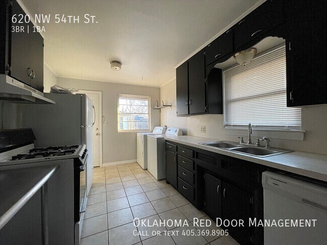 Photo - 620 NW 54th St