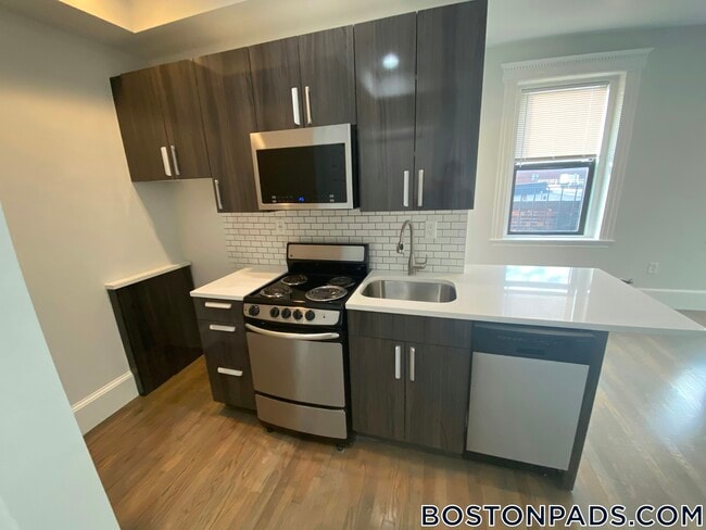 Photo - 11 Queensberry St Unit 37