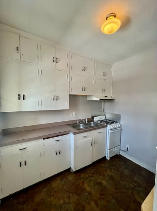 Photo - Frances Apartments