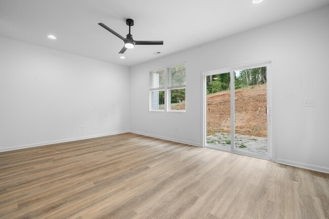 Photo - 207 9th Ave SE