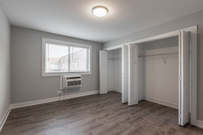 Photo - 530 W Aldine Ave Unit 2
