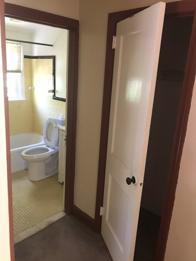 Photo - 111 Hillcrest Ave Unit Apt. B