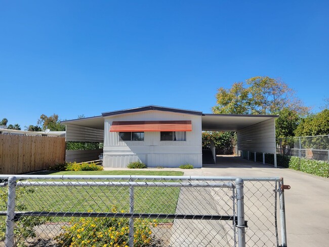 Building Photo - 6225 Tigerflower Dr Rental