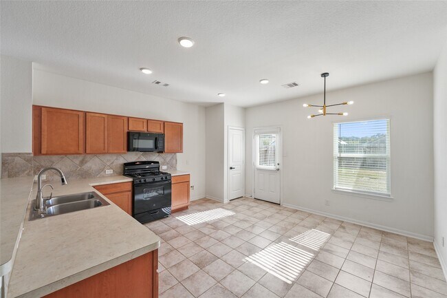 Photo - 5006 Fairwater Ct