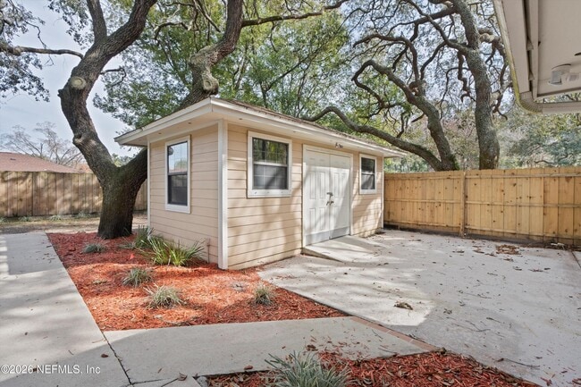 Photo - 2619 Grafton Dr