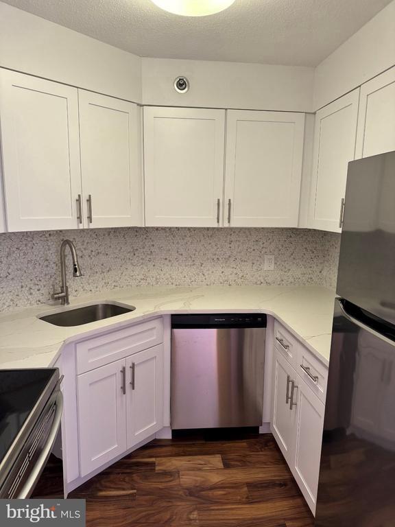 Photo - 2018 Walnut St Unit 7M