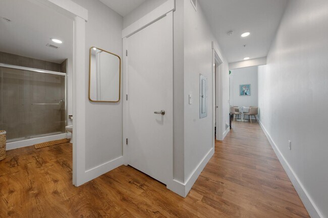 1585 Hertel Ave