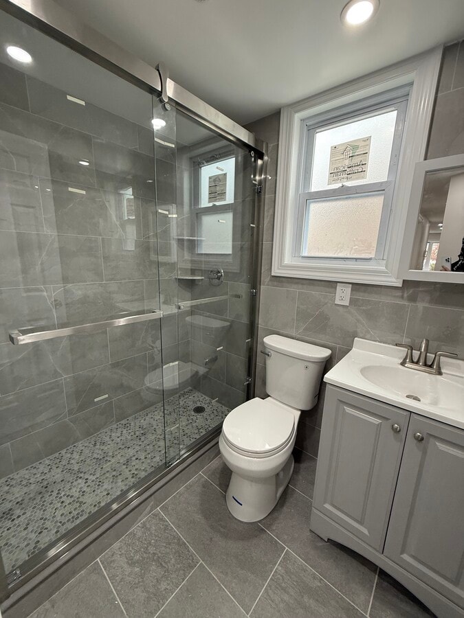 Photo - 8942 202nd St