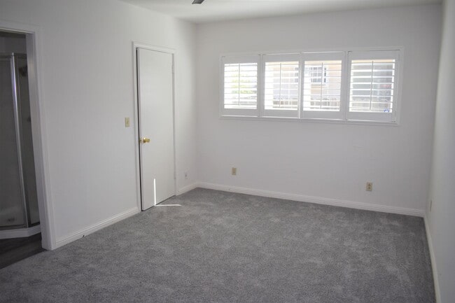 Photo - Beautiful 3 Bedroom and 2 Bathroom Home