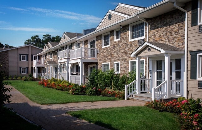 Building Photo - 17 Williams Blvd Unit 171B Rental