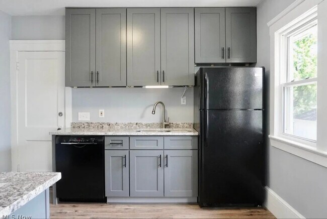 Photo - 4225 W 49th St Unit UPPR