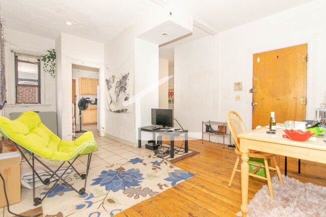 Building Photo - Five bed in Allston!!! LL PAID BROKER FEE!!