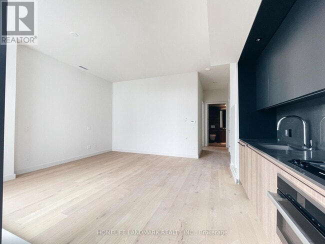 Photo - 81 Wellesley St E Unité 804