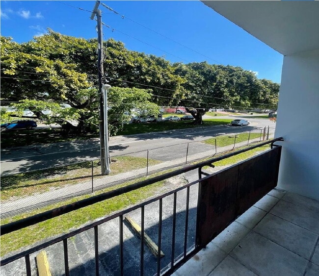 Photo - 13685 NE 10th Ave Condo Unit 208
