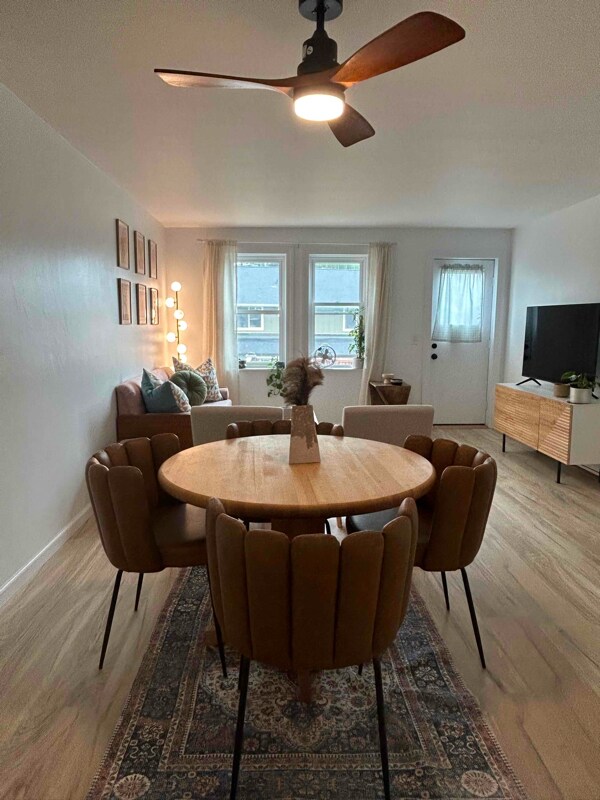 5098 Main St Unidad D