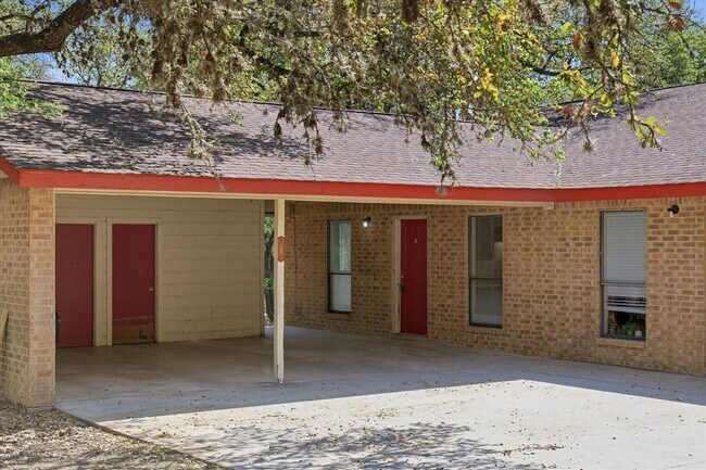 405 Whitetail Dr